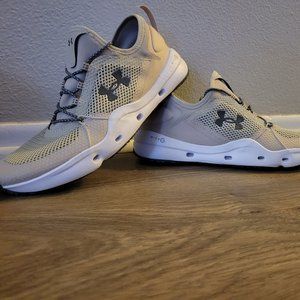 NEVER WORN UNDER ARMOUR MEN'S MICRO G KILCHIS FISHING SHOES (11.5) KHAKI